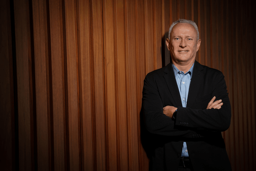 GROWTHPOINT LIFTS DIVIDEND 7.4% AS SASSE BOWS OUT
