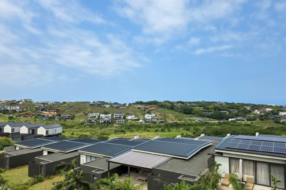 Estate vs non-estate: Where investors find better value